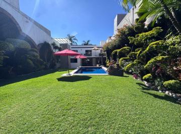 Casa de 4 habitaciones, Cuernavaca · Bella Casa en Vista Hermosa en Exclusiva Privada con Estricta Vigilancia