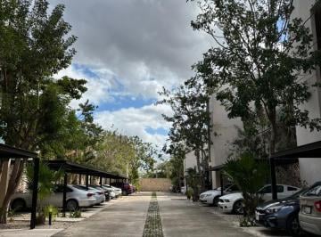 estacionamiento · Departamento en Temozón Norte