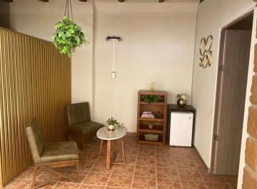 Oficina 126m² Renta Las Plazas · Local Adecuado Para Oficinas o Consultorios en Colonia Las Plazas.