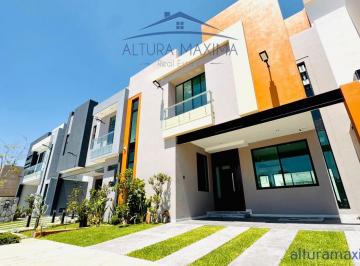 Casa de 4 habitaciones, Zapopan · Casa Nueva en Venta Jardín Real Zapopan
