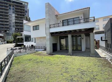 ef4285253fa733118f6f143e142b58776ffe4ff2dc04cd2e31bf6743443ff57d · Casa en Bosque Real - Oportunidad de Inversión! con Doble Filtro de Seguridad