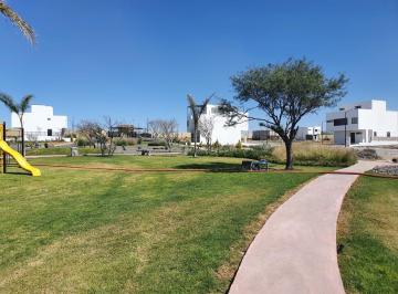 Terreno / Lote · 148m² · Oportunidad Terreno en Venta