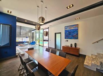 Casa · 544m² · 4 Recámaras · 3 Estacionamientos · Casa en Venta La Noria, El Barro, Santiago, N. L.