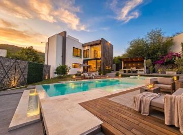 Casa · 544m² · 4 Recámaras · 3 Estacionamientos · Casa en Venta La Noria, El Barro, Santiago, N. L.