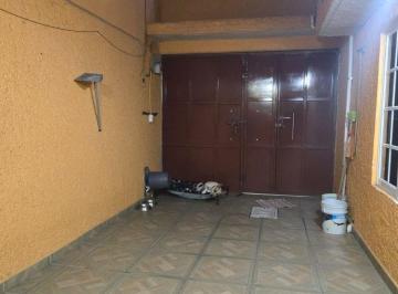 Casa · 265m² · 4 Recámaras · 1 Estacionamiento · Casa en Venta en Bosques de Sayla, Jardines de Morelos, Ecatepec de Morelos