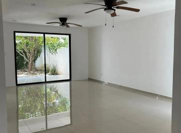 1 · Casa en Renta en Montes de Amé, Mérida