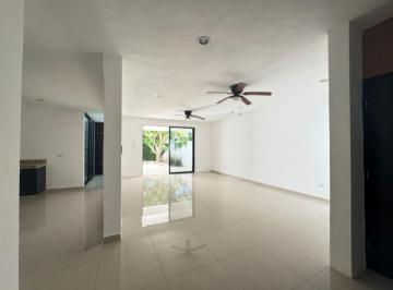 1 · Casa en Renta en Montes de Amé, Mérida