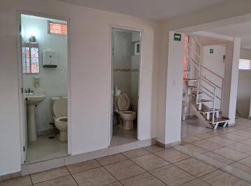 1er piso. amplia estancia y escalera con acceso al · Rento Espacio Comercial / Oficinas en Lindavista Cdmx