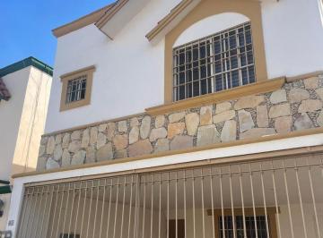 Casa · 185m² · 3 Recámaras · 2 Estacionamientos · Casa en Gral. Escobedo