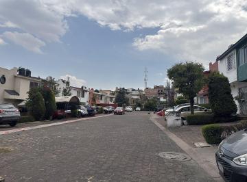 Casa · 106m² · 3 Recámaras · 2 Estacionamientos · Casa en Venta en Atizapan de Zaragoza, en Conjunto Cerrado