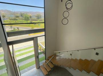 Casa en condominio de 4 habitaciones, Tlajomulco de Zúñiga · Residencia Premium en Coto Almena Casa Fuerte | 225 m² | Doble Altura, 4 Recámaras y 3 Cocheras |