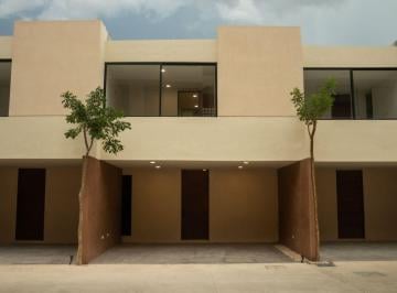 Casa de 3 habitaciones, Mérida · Townhouse en Venta con Alberca en Dzityá, Mérida