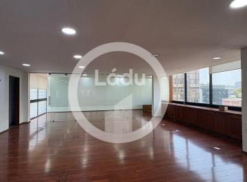 Oficina · 135m² · 1 Estacionamiento · Oficinas Privadas Excelentes!