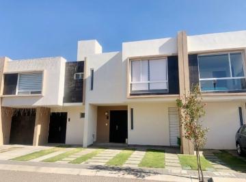 Casa en condominio de 3 habitaciones, Toluca · Renta Casa en Paseo Arboleda