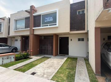 Casa en condominio de 3 habitaciones, Toluca · Renta Casa en Paseo Arboleda