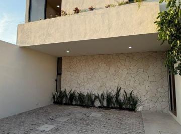 Casa de 3 habitaciones, Mérida · Casa en Venta Kantunich Residencial Cerca de Real Montejo