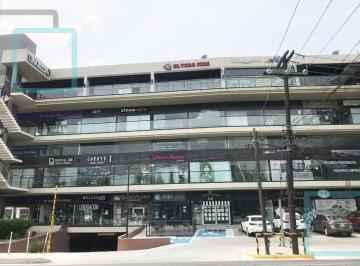 Local comercial · 80m² · Local en Venta/renta en Plaza Comercial Zona Monterrey Sur