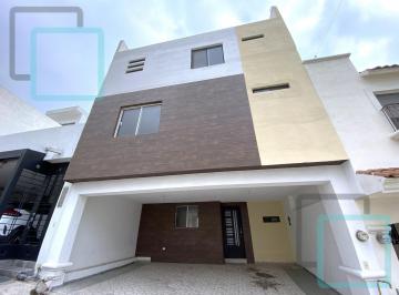 Casa · 251m² · 4 Recámaras · 2 Estacionamientos · Casa en Venta Pedregal de La Huasteca Zona Santa Catarina
