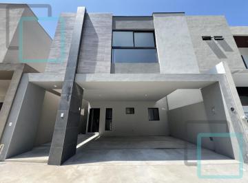 Casa · 290m² · 3 Recámaras · 2 Estacionamientos · Casa en Venta en Dominio Cumbres Zona García