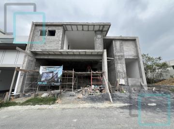 Casa de 4 habitaciones, Monterrey · Casa en Venta Carolco Residencial Zona Carretera Nacional Monterrey