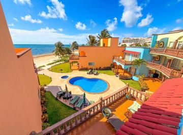 Casa en condominio de 3 habitaciones, Puerto Morelos · Hermosa Villa Frente Al Mar en Puerto Morelos