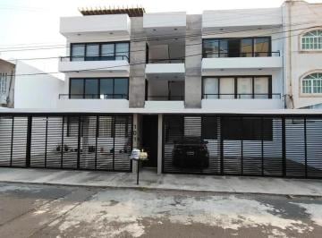 Departamento · 94m² · 2 Recámaras · 1 Estacionamiento · Departamento en 1er. Nivel y 2 Recámaras a Una Cuadra del Mar en El Fracc. Costa Verde