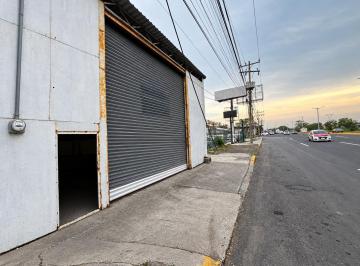 Bodega comercial · 275m² · 1 Estacionamiento · Bodega de 275 m² Sobre Av Miguel Alemán, Cerca de La Cabeza Olmeca