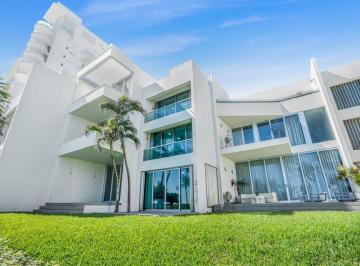 Casa · 300m² · 3 Recámaras · 4 Estacionamientos · Casa en Renta en Villas Nizuc