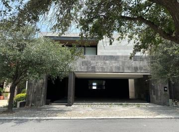 8d95a0a081bcd3ac4298216c592be16e464944c4b0b567f8618ca19bea08d489 · Casa en Renta en Residencial Cordillera