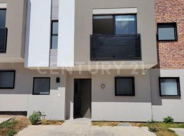 Casa en condominio · 108m² · 3 Recámaras · 2 Estacionamientos · Casa en Renta, Coto Paraíso, Santa Anita, Tlajomulco de Zuñiga