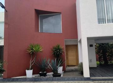 Casa en condominio · 200m² · 4 Recámaras · 2 Estacionamientos · Casa en Venta