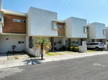 ade034a44d3891e7d86de107063fa33ea851646777aa86a716373b6b49e6e951 · Casa en Renta en Condominio Alenas, Valle de Juriquilla, Tres Recamaras