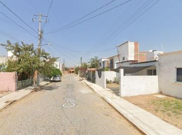 Casa de 2 habitaciones, San Juan del Río · Casa en Venta, Col. Santa Cruz Nieto, San Juan del Río, Querétaro ¡Remate Bancario!