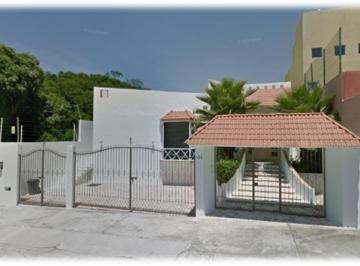 Casa de 4 habitaciones, Santa María Huatulco · Casa en Venta en Crucecita Santa Maria Oaxaca