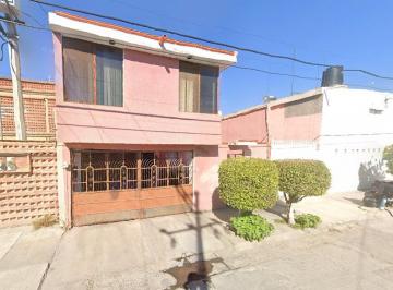Casa de 4 habitaciones, San Luis Potosí · Casa en Venta en El Fraccionamiento Ricardo B Anaya, San Luis Potosi, Slp - Sf