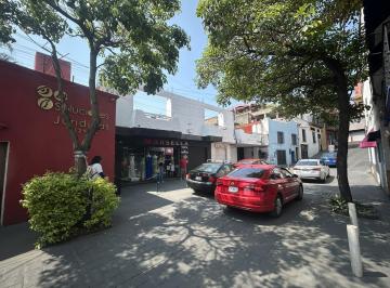 Edificio · 523m² · 3 Estacionamientos · Edificio en Venta con Uso de Suelo Comercial, a Solo Dos Cuadras del Zócalo de Cuernavaca