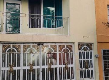 Casa · 196m² · 2 Recámaras · 1 Estacionamiento · Casa en Venta en Balcones de Oblatos