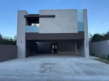 Casa · 358m² · 3 Recámaras · 6 Estacionamientos · Casa en Venta en Amani Terra en Santiago N. L.
