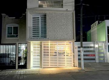 Casa de 3 habitaciones, Zapopan · Casa en Venta en Colli Urbano