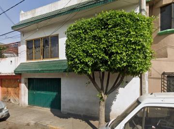 Casa de 4 habitaciones, Gustavo A. Madero · Rh Casa en Venta Santa Rosa, Gam, Garatia Hipotecaria