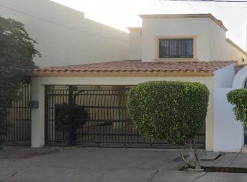 Casa de 4 habitaciones, Hermosillo · Venta de Casa en Colonia Los Portales, Hermosillo, Sonora.
