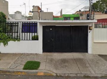Casa de 4 habitaciones, Azcapotzalco · Casa en Venta en Campo Atasta #51