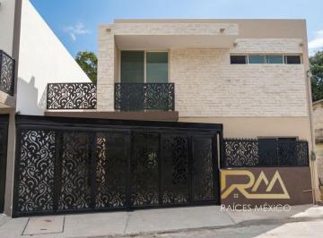 Casa · 217m² · 3 Recámaras · 2 Estacionamientos · Casa en Venta Col. Arbol Grande
