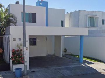 Casa de 3 habitaciones, Mérida · Venta de Casa en Fraccionamiento Altabrisa, Merida, Yucatan.