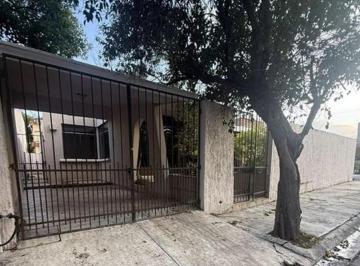 Casa de 3 habitaciones, Monterrey · Casa en Renta en Contry — 3 Recámaras | Excelente Ubicación |