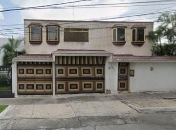 Casa de 4 habitaciones, Guadalajara · Venta de Casa en Guadalajara Fracc Jardines del Country