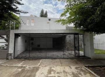 Casa de 4 habitaciones, Guadalajara · Casa en Venta en Chapultepec Country - Andres Teran 1230