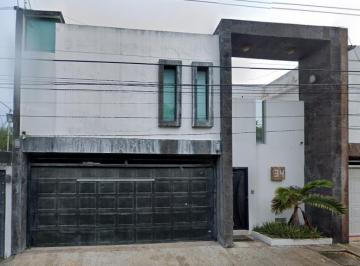 Casa de 3 habitaciones, Carmen · Venta de Casa en Fraccionamiento Bivalbo, Ciudad del Carmen, Campeche.