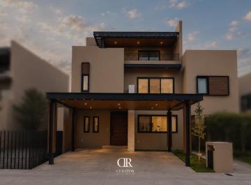 Casa · 271m² · 3 Recámaras · 2 Estacionamientos · Casa en Renta en Villa Carriedo, Querétaro