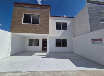 Casa de 4 habitaciones, San Juan del Río · Venta de Casa Nueva en Fraccionamiento Lomas de Banthi
